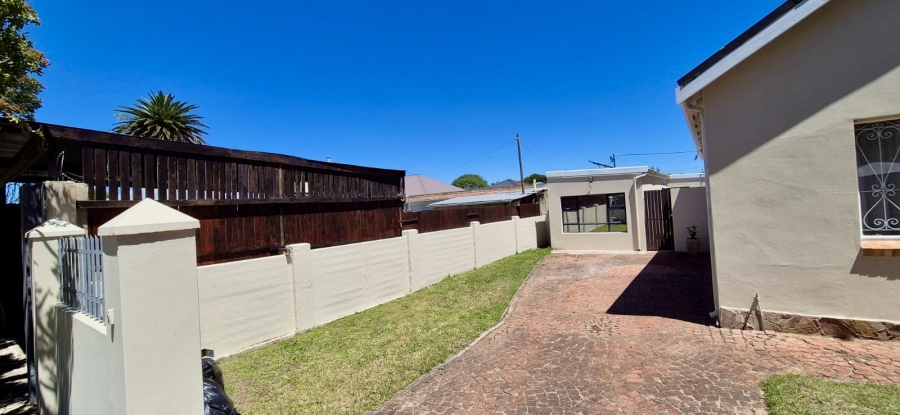 3 Bedroom Property for Sale in Newton Park Eastern Cape